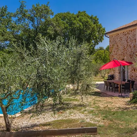 House Alyssa With Pool On Krk Island, 3km From Holiday home *