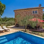 House Alyssa With Pool On Krk Island, * فربنيك