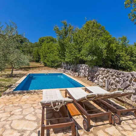House Alyssa With Pool On Krk Island, Holiday home *