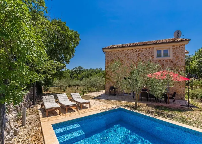 House Alyssa With Pool On Krk Island, Σπίτι διακοπών Vrbnik (Primorje-Gorski Kotar)